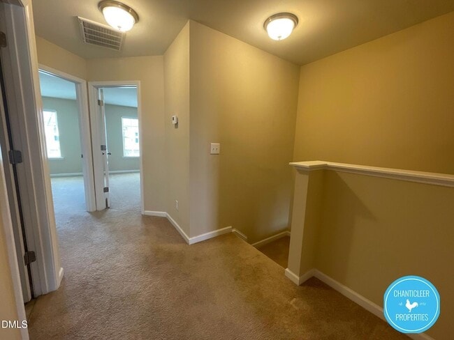 Building Photo - 17 S Grey Abbey Dr