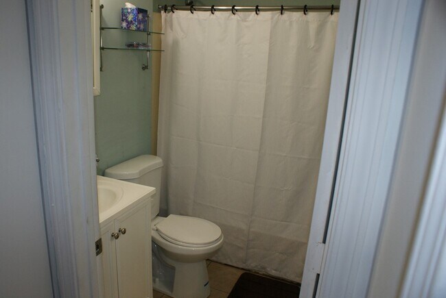 Primary Photo - 250 Spring Cir