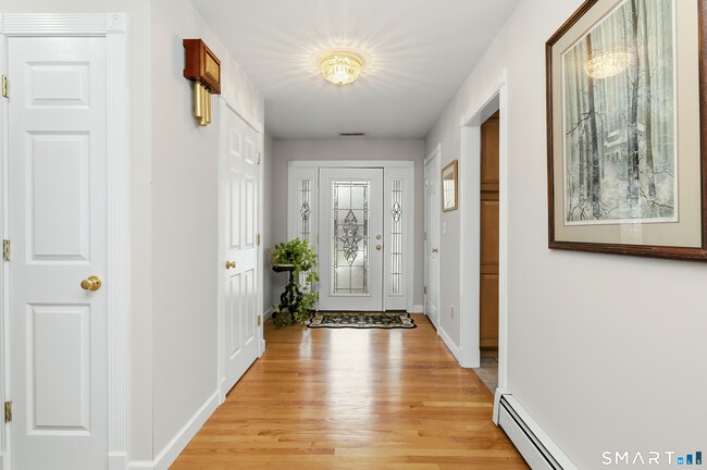 Building Photo - 4 Chatfield St