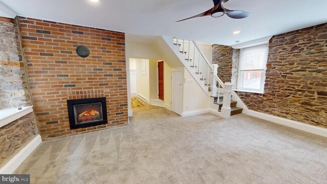 Building Photo - 824 Kintner Rd