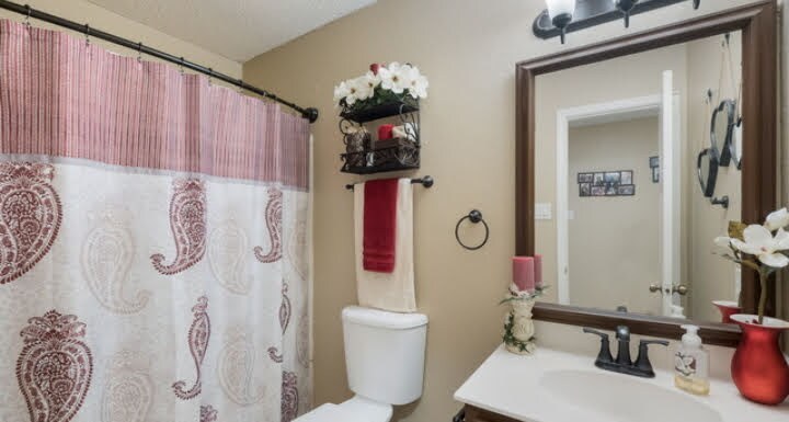 Building Photo - 13023 Chimney Oak Dr