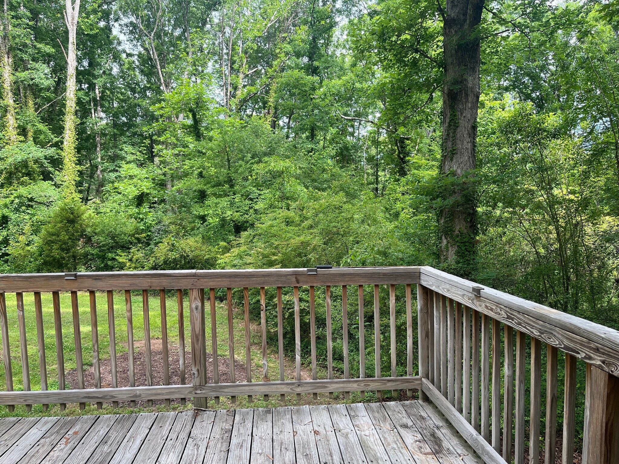 Building Photo - 402 Upper Highland Dr