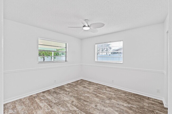 Building Photo - 8675 SW Keathley Ct