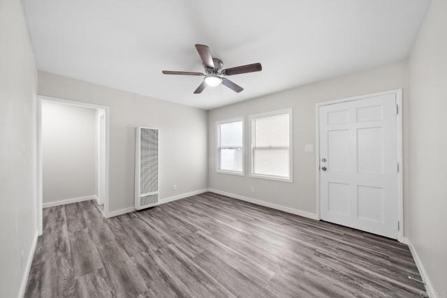 Building Photo - 1916 Skyline Dr