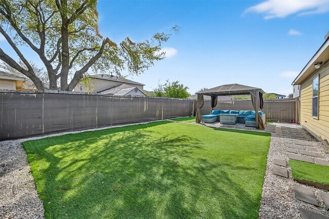 Building Photo - 9111 Grand Villa Ln