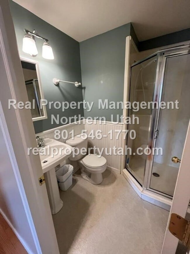 Building Photo - Adorable 5 Bedroom home in Brigham City