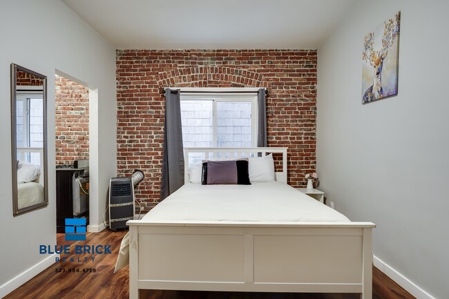 Building Photo - 1420 Flower St