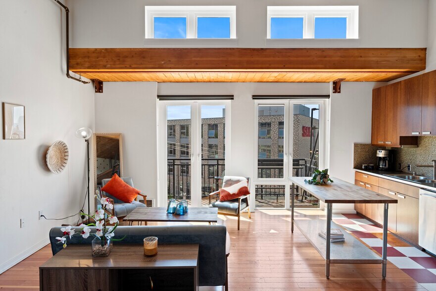 Building Photo - 1408 12th Ave