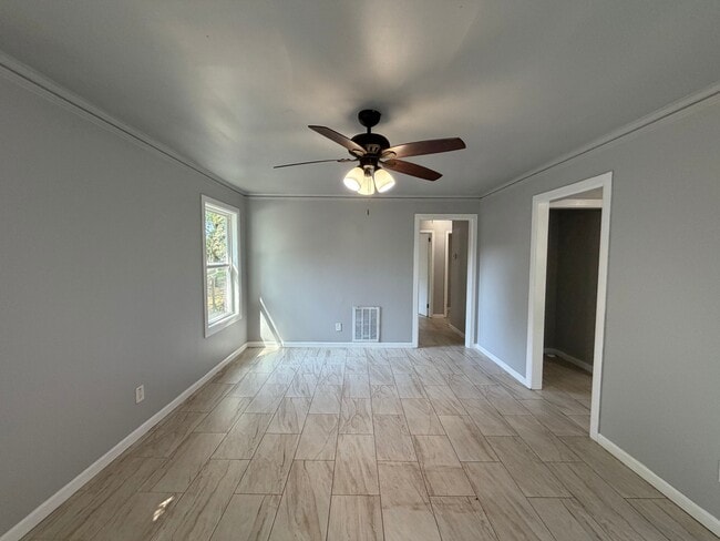 Building Photo - 2157 Nelms Dr SW