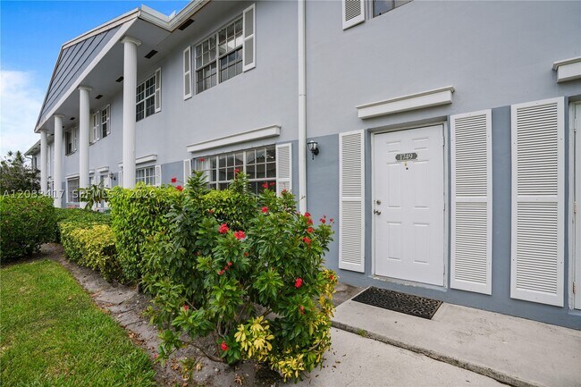 Building Photo - 1749 SW 81st Ln