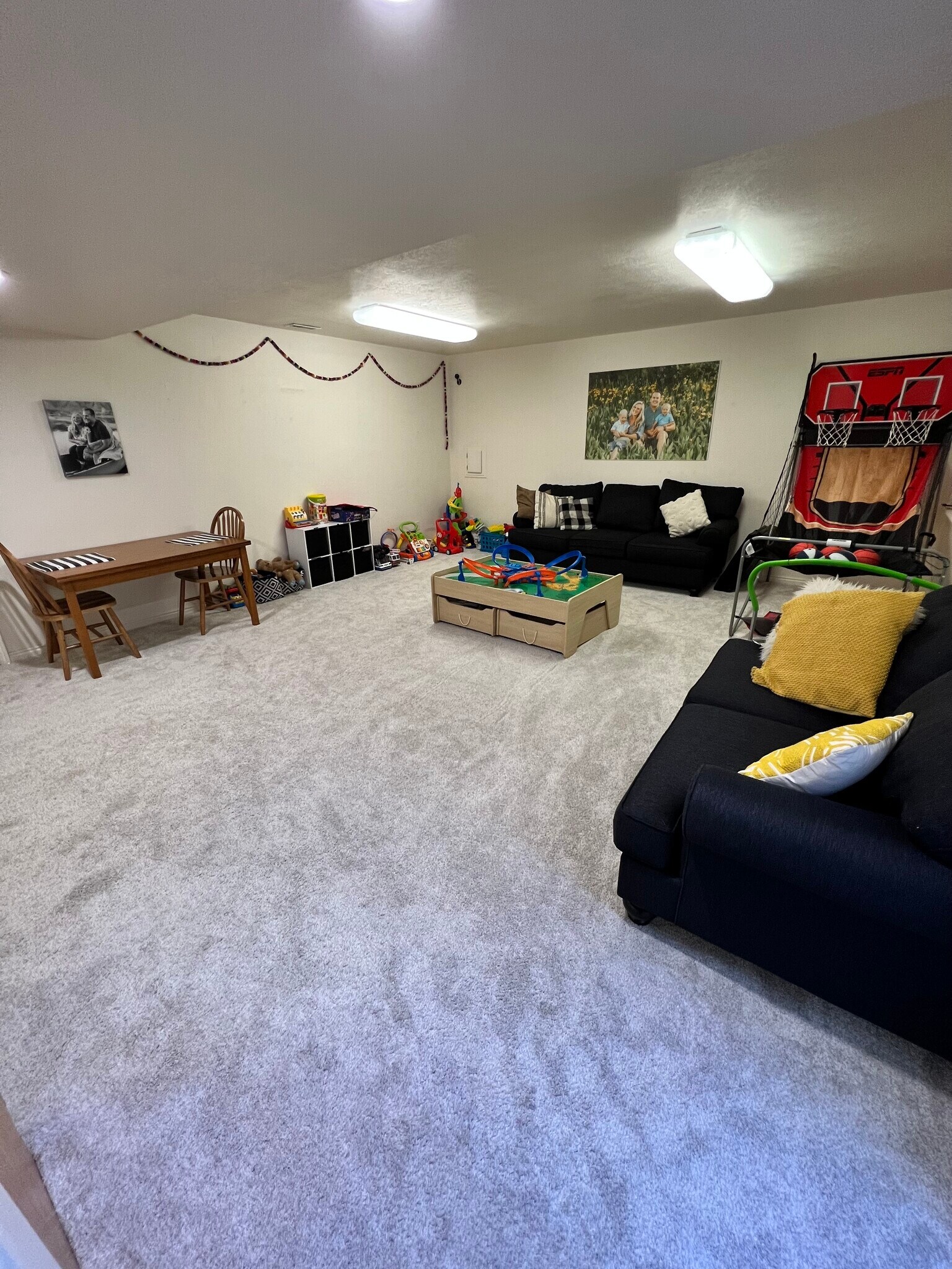 Basement - Family Room - 565 W 40 N