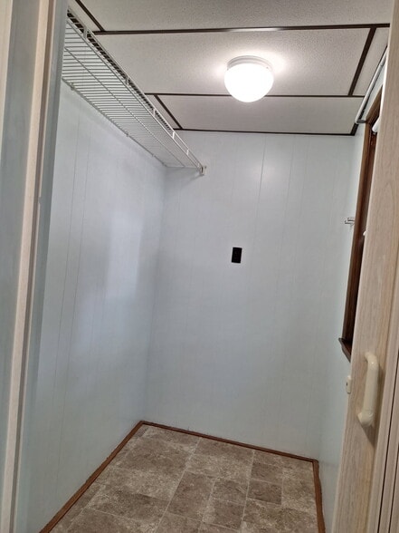 Building Photo - 88 Bismark St