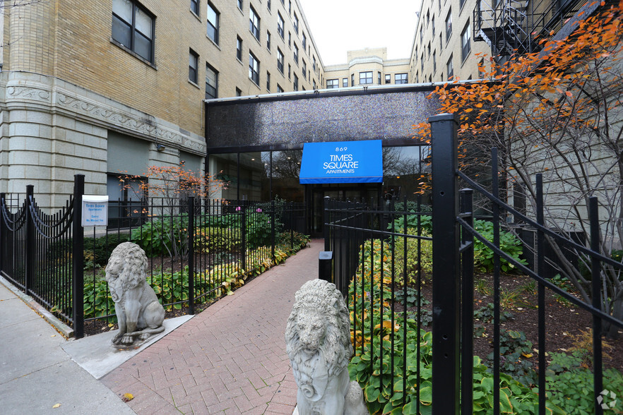 Primary Photo - Times Square Apartments