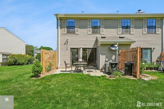 Building Photo - 289 Bromley Pl