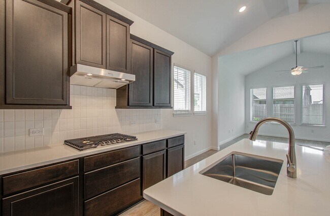 Building Photo - 24811 Harrow Mdw Dr