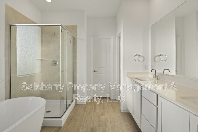 Building Photo - 233 Cherryvale Ln