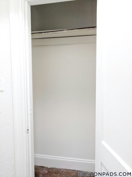 Building Photo - 1167 Boylston St