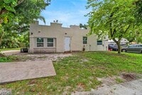 Building Photo - 4180 Sabal Ln