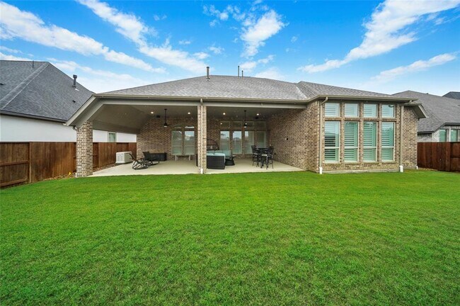 Building Photo - 4803 Bernard Dr