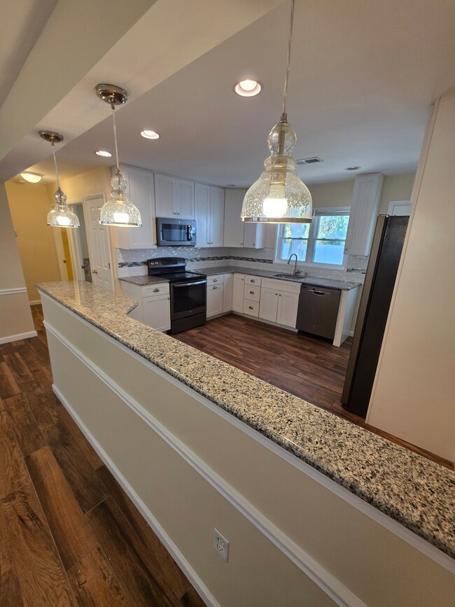 Building Photo - 1406 Montgomery Rd