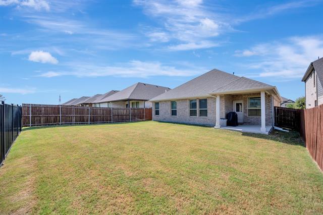 Building Photo - 2028 Windsor Dr
