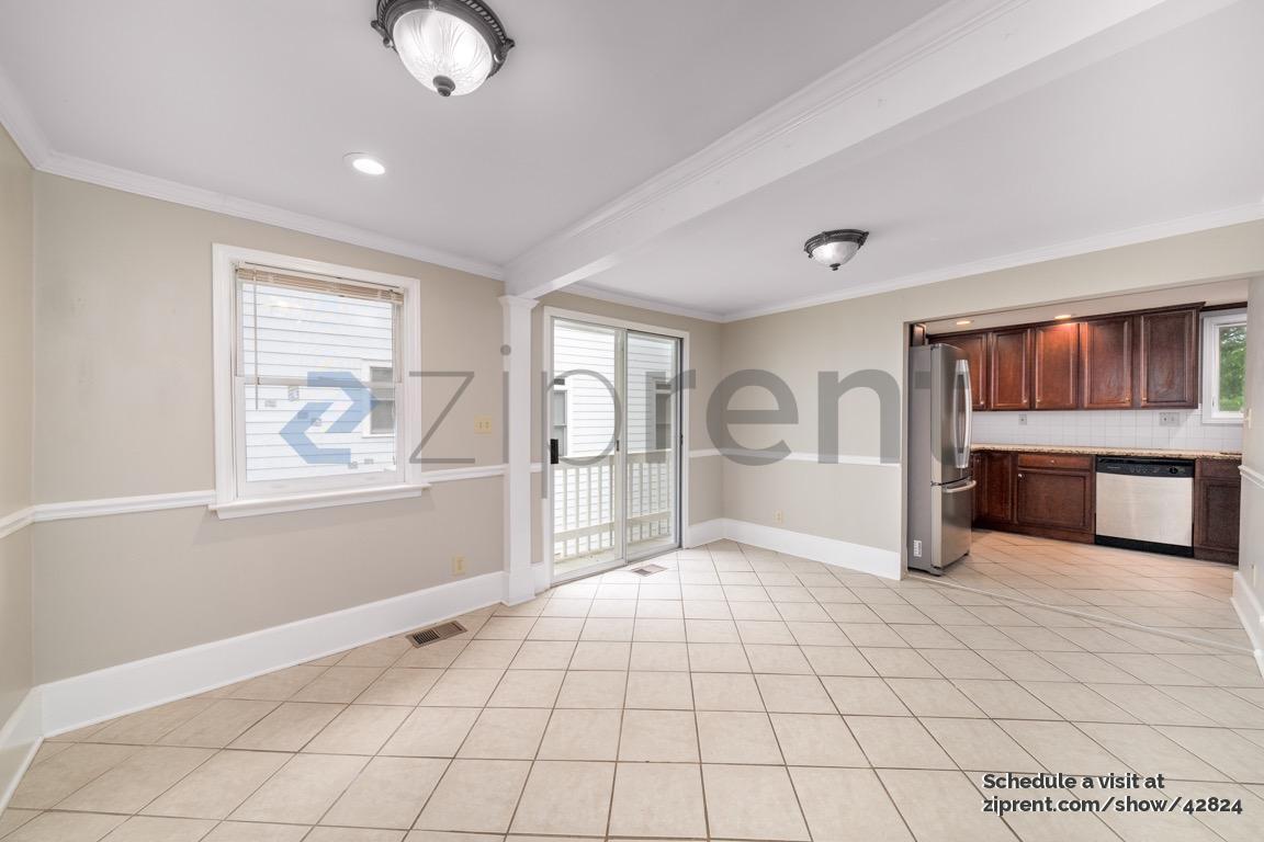 Building Photo - 2162 Spink St NW