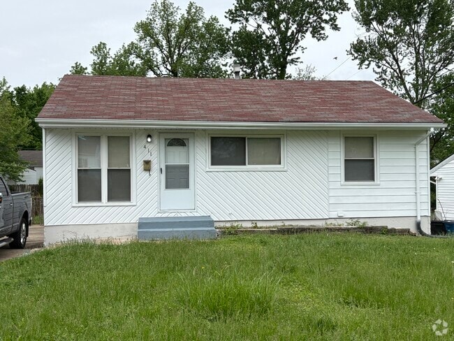 Building Photo - 411 Cameron Rd