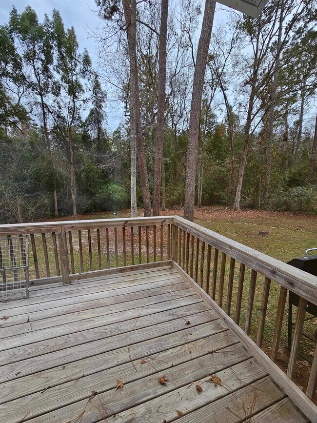 Building Photo - 8224 Hunters Ridge Trail
