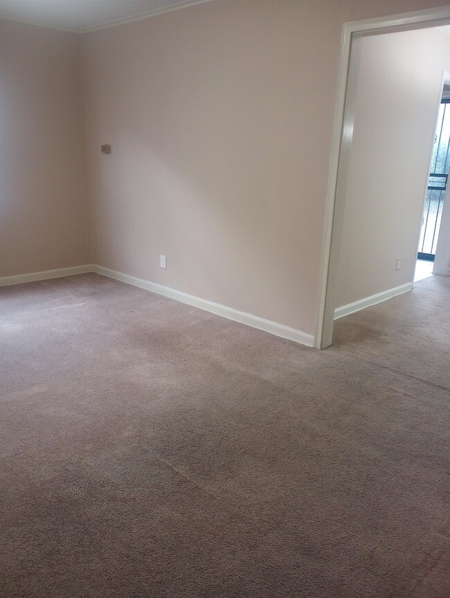 Building Photo - 3812 Rhodes Ave