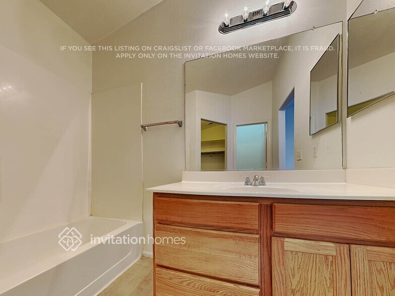 Building Photo - 28531 N Dolomite Ln