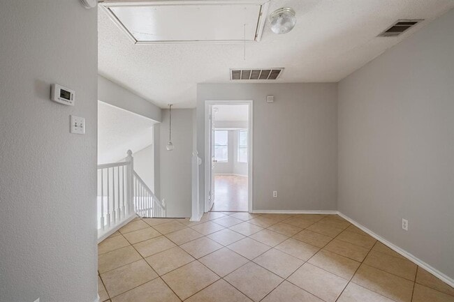Building Photo - 3506 Hawk View Cove