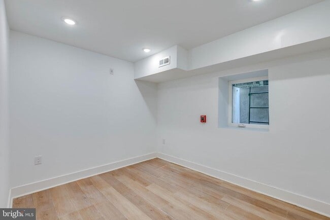 Building Photo - 4220 Baltimore Ave