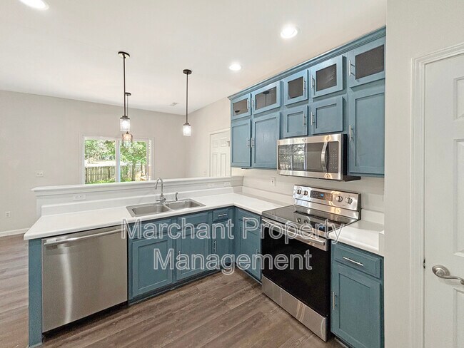 Building Photo - 110 Golden Crest Ct