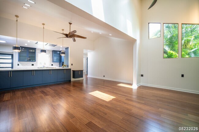 Building Photo - 427 Akoakoa Pl