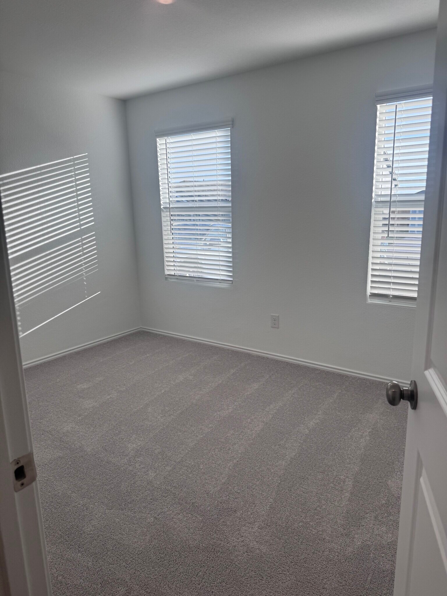 Building Photo - 2316 Dust Devil Dr