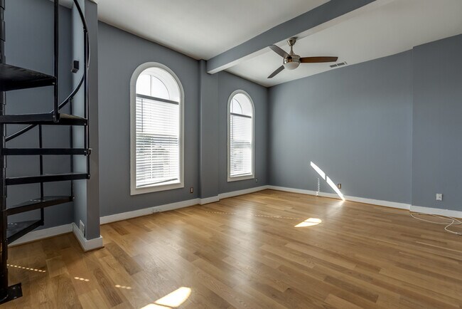 Building Photo - 1023 Franklin St