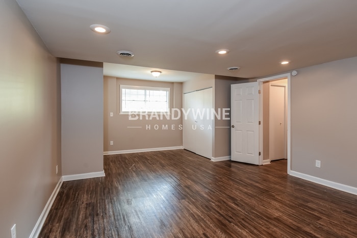 Building Photo - 2681 Meadow Ridge Ct