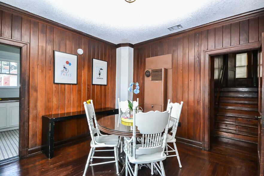 Building Photo - 4259 Saint Johns Ave
