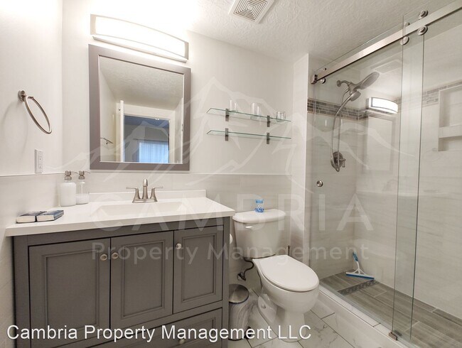 Building Photo - 2 br, 2 bath House - 4340 S Highland Drive...