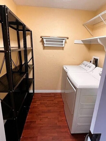 Building Photo - 2 Bedroom, 2 Bath Condo Available Soon!