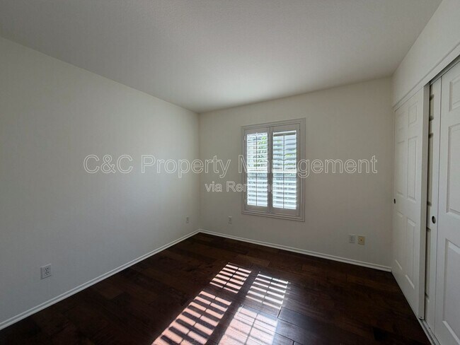 Building Photo - 1279 Gorge Run Wy