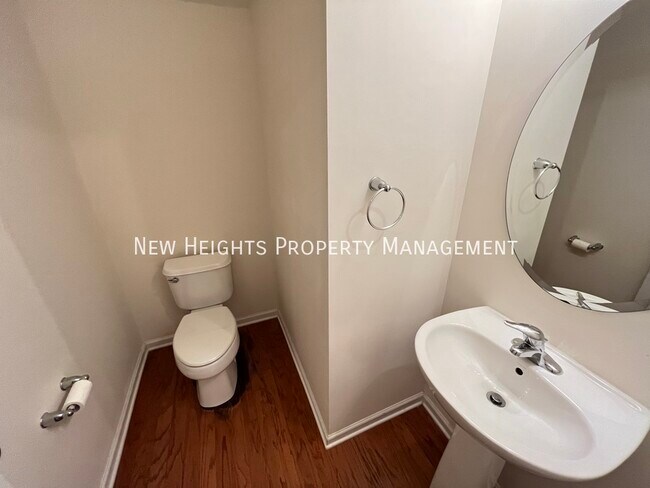 Building Photo - Spacious Townhouse at Grand Oaks Plantation!!