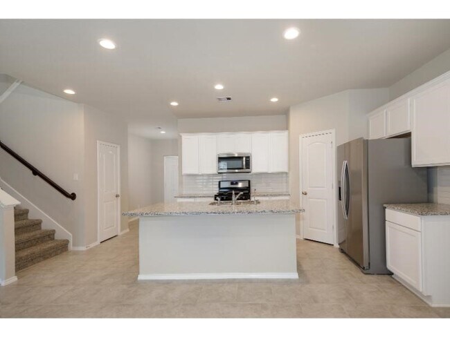 Building Photo - 13824 Rock Island Trl