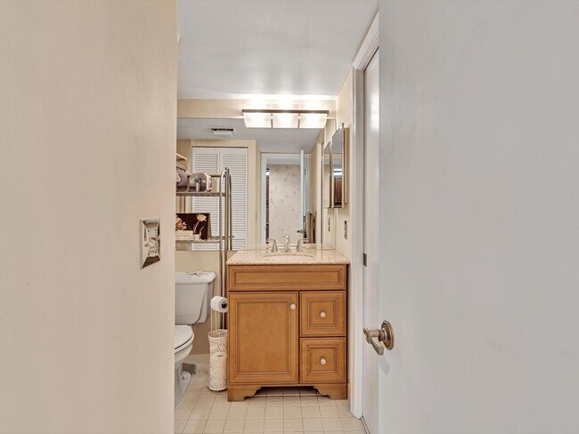 Building Photo - 10143 Mangrove Dr
