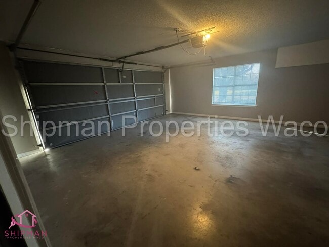 Building Photo - 848 Eagles Nest Dr