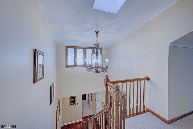 Building Photo - 4 Twilight Ct