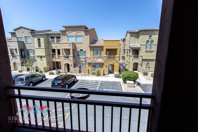 Building Photo - 2150 W Alameda Rd