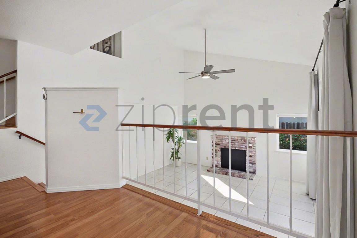 Building Photo - 5744 River Run Cir