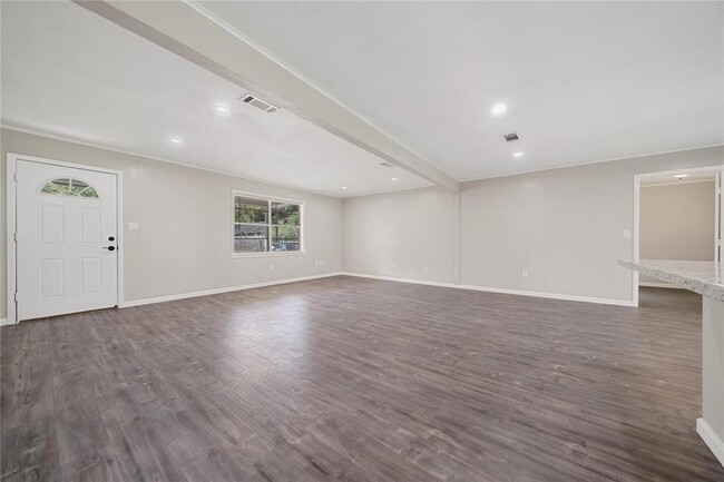 Primary Photo - 104 Co Rd 2401