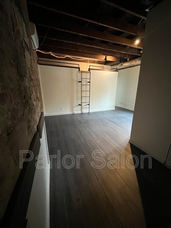 Building Photo - 2200 E Main St